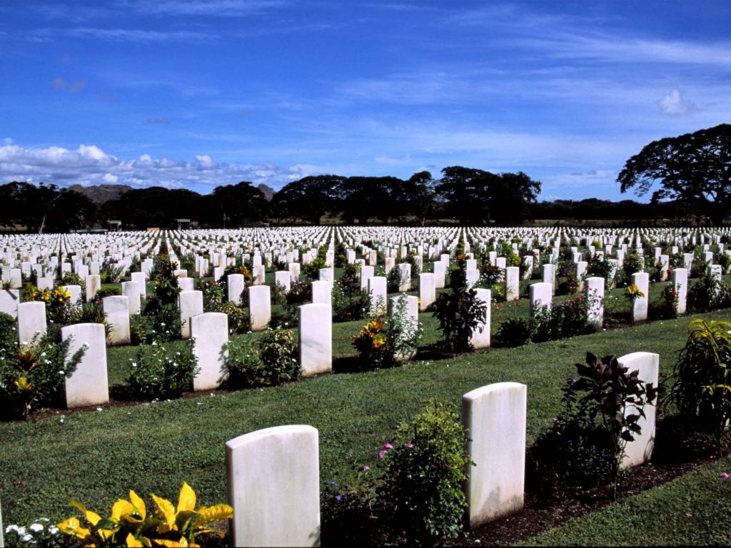 太平洋戦争で亡くなった兵士が埋葬されるボマナ戦争墓地